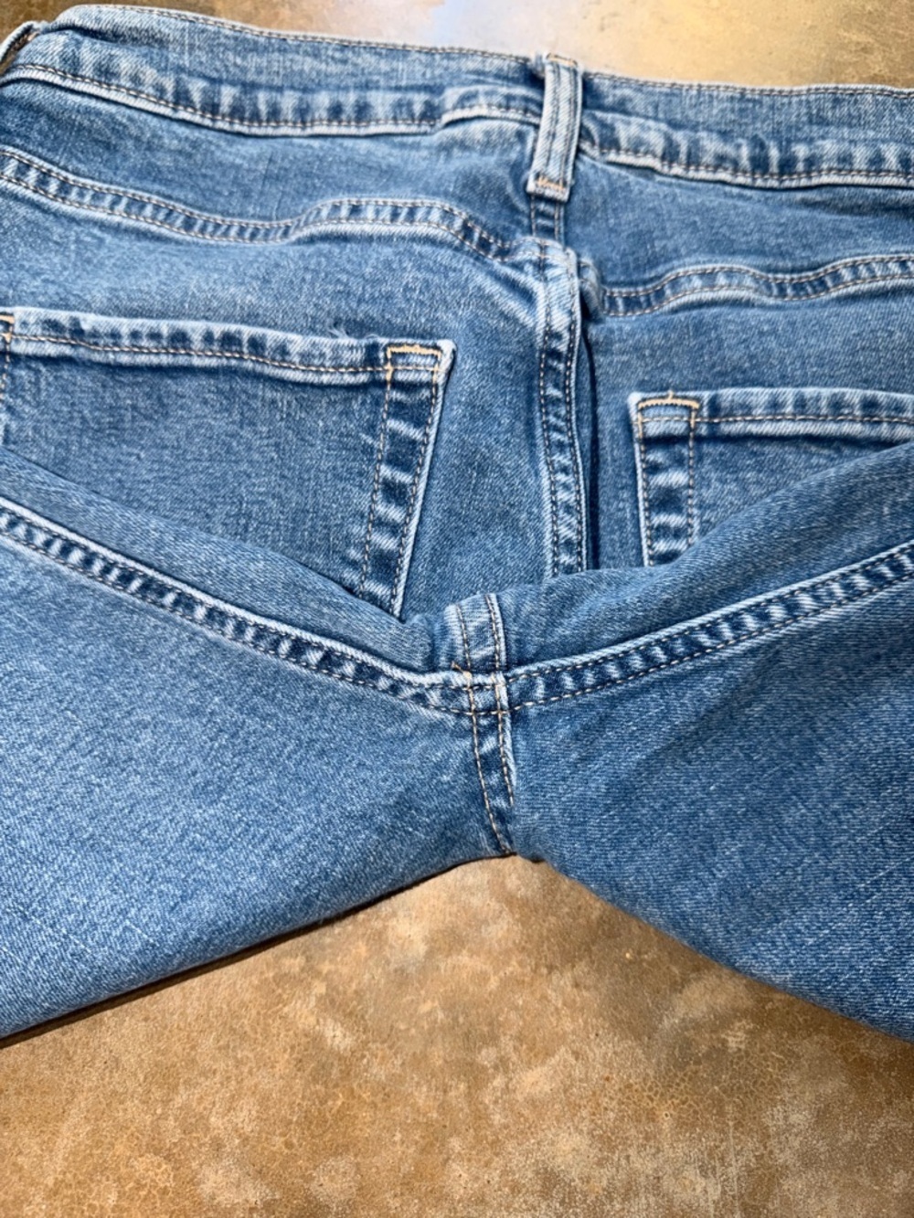 GAP Low Rise Straight Crop Jeans Distressed Raw Hem Medium Wash Size 27 - Picture 6 of 9